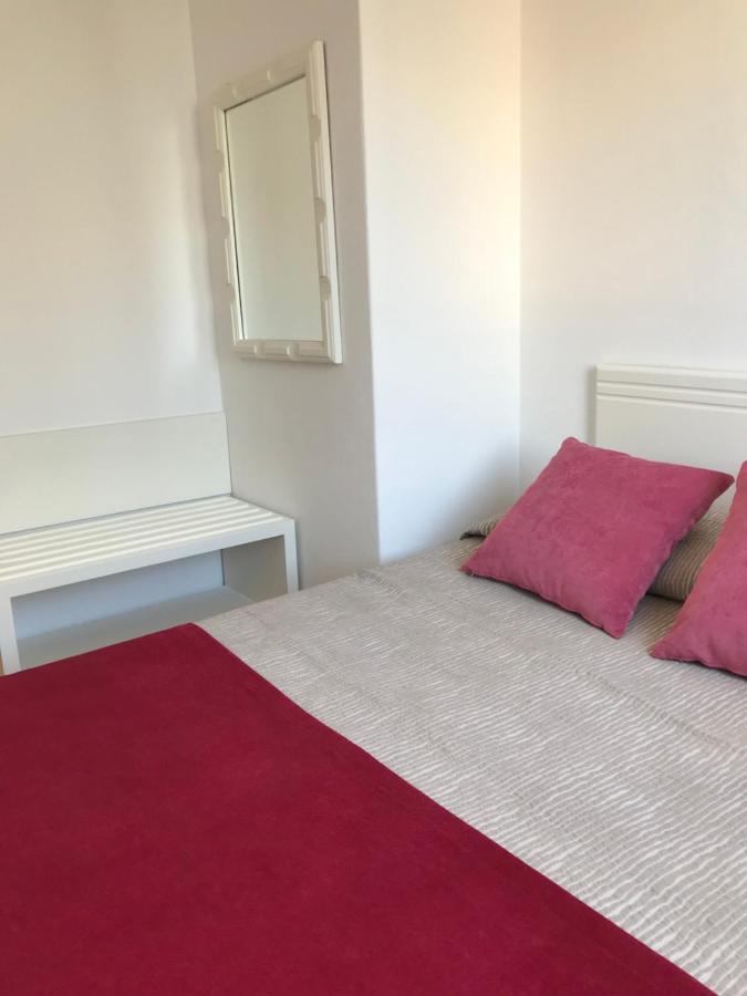Apartamentos Es Cane Es Cana Eksteriør bilde