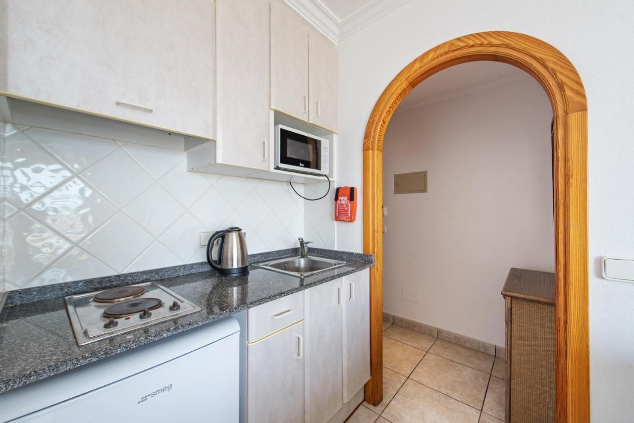 Apartamentos Es Cane Es Cana Eksteriør bilde