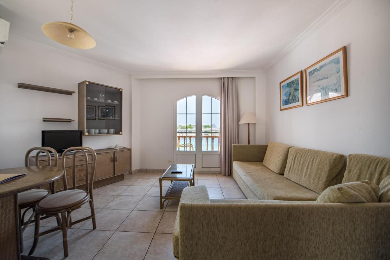 Apartamentos Es Cane Es Cana Eksteriør bilde